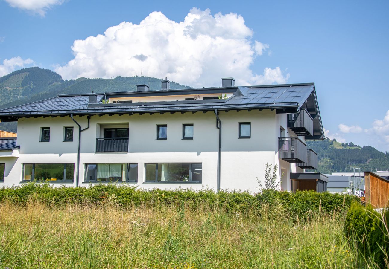 Apartment in Zell am See - Tevini Alpine Apartments - Glocknerblick, 1 Bedroo